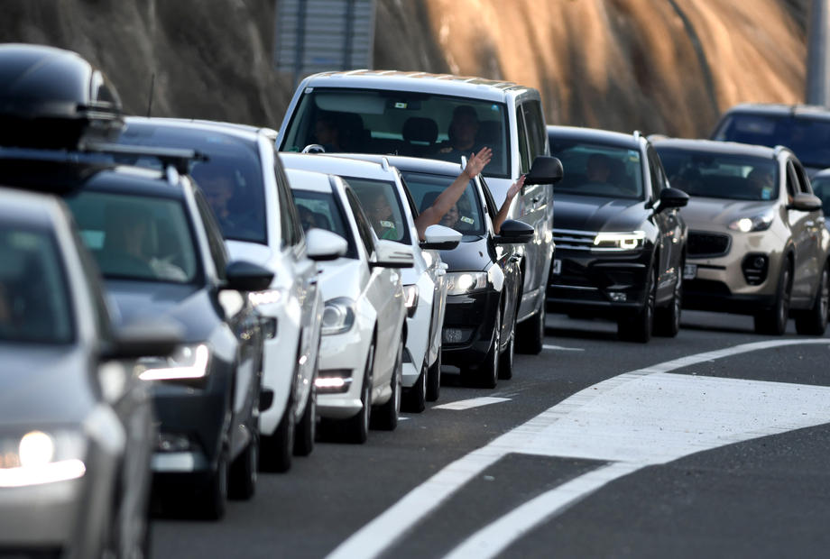 Velike gužve na balkanskim granicama uprkos upozorenjima zbog virusa